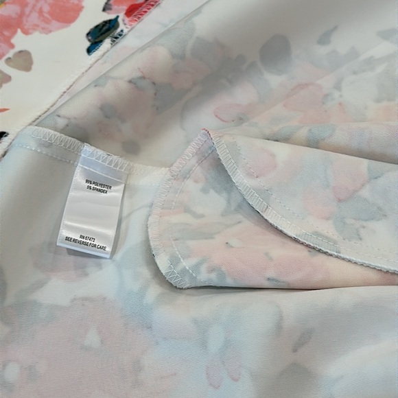 Just Taylor Floral Dress - Picture 7 of 11